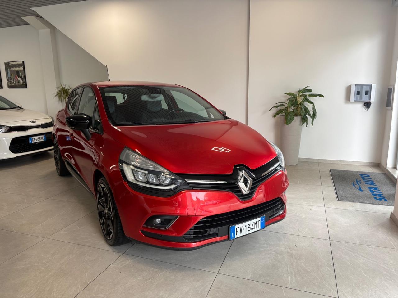 Renault Clio TCe 12V 90 CV GPL 5 porte Moschino Intens