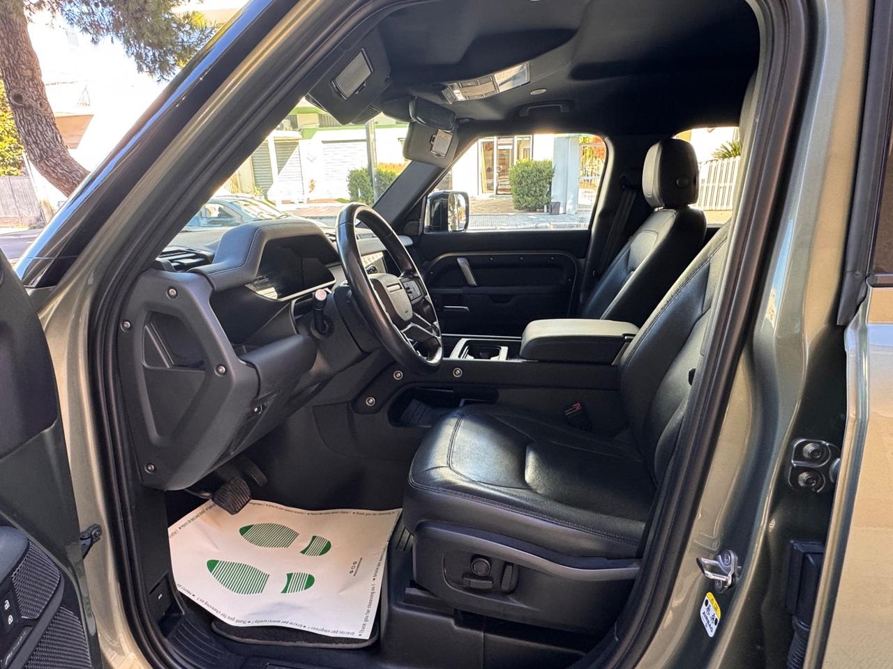 Land Rover Defender 110 3.0 I6 200 CV AWD Auto X-Dynamic HSE