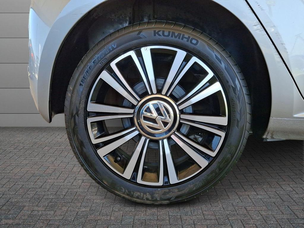 Volkswagen up! 3p 1.0 High up! 75cv asg