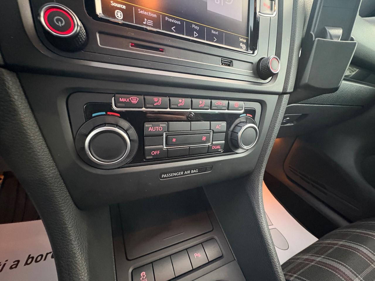 Volkswagen Golf GTI 2.0 TSI 5p.