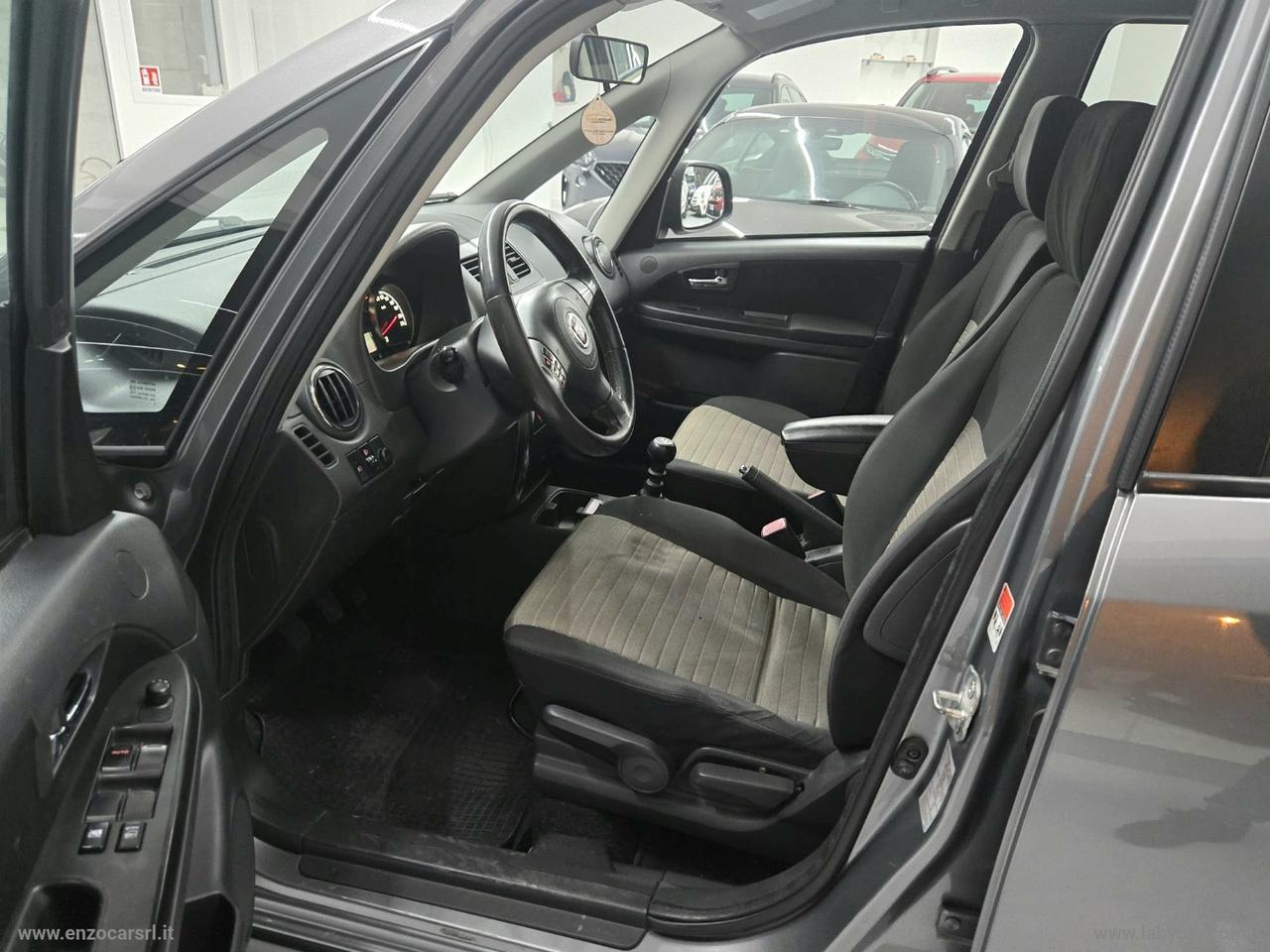 FIAT Sedici 2.0 MJT 4x4 Emotion GANCIO TRAINO