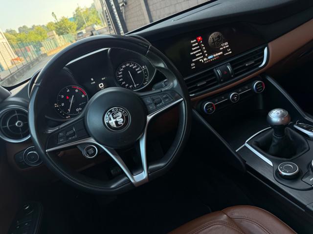 ALFA ROMEO Giulia MANUALE CERCHI DA 19 DOPPIO SCARICO