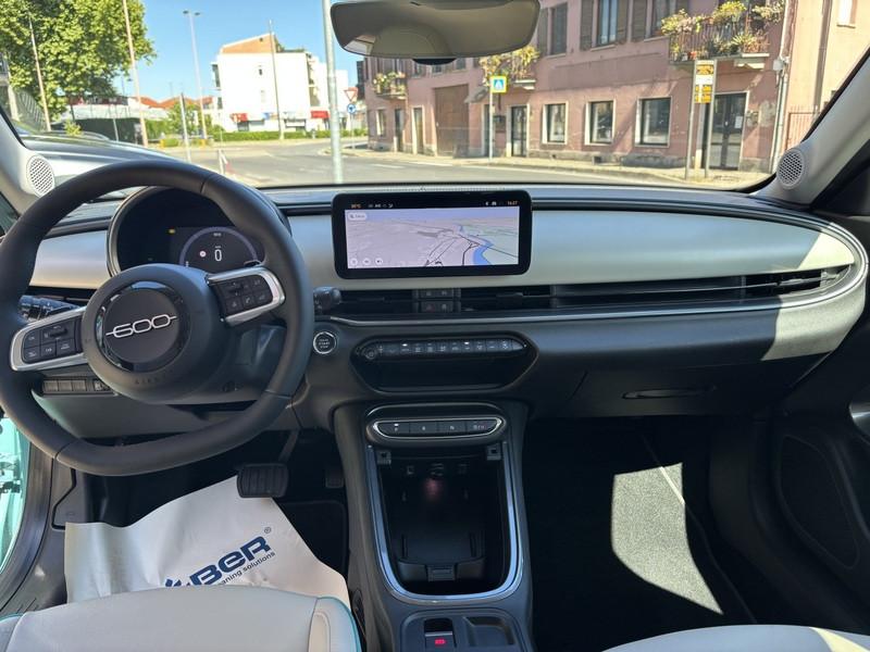 Fiat 600 1.2 hybrid La Prima 110cv auto LED-NAVI-18"
