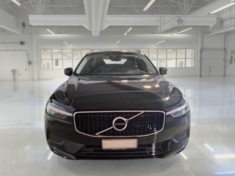 VOLVO XC60 B4 D AWD automatico Momentum Pro