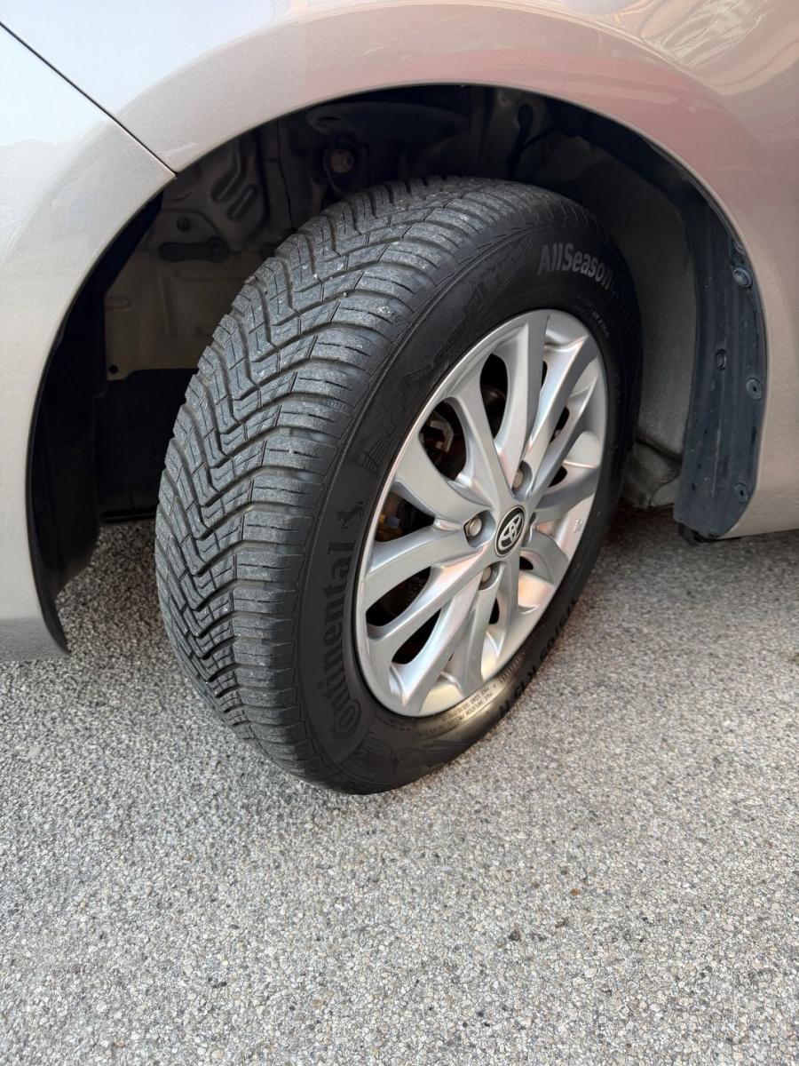 TOYOTA - Yaris - 1.4 D-4D 5p. Lounge #1PROPRIETARIO