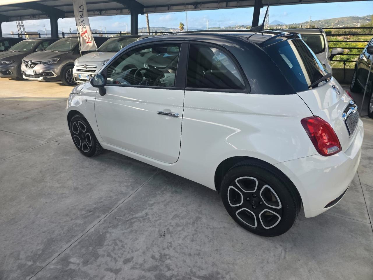 Fiat 500 1.0 Hybrid Red