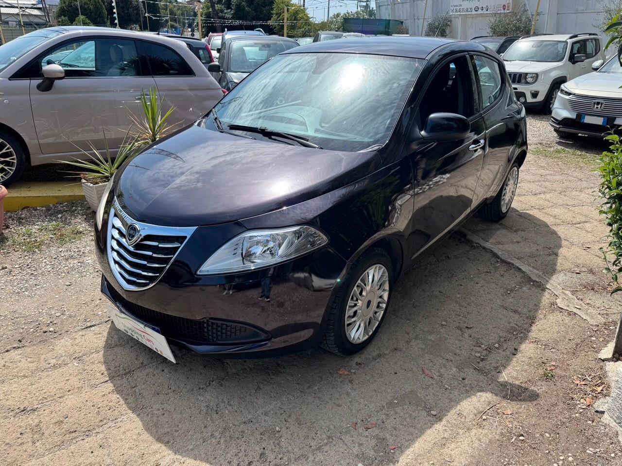 Lancia Ypsilon 1.2 GPL 2013