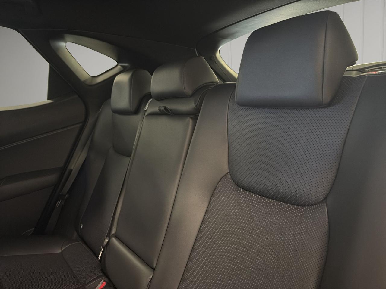 Lexus NX 350h 2.5 F-Sport 4wd e-cvt