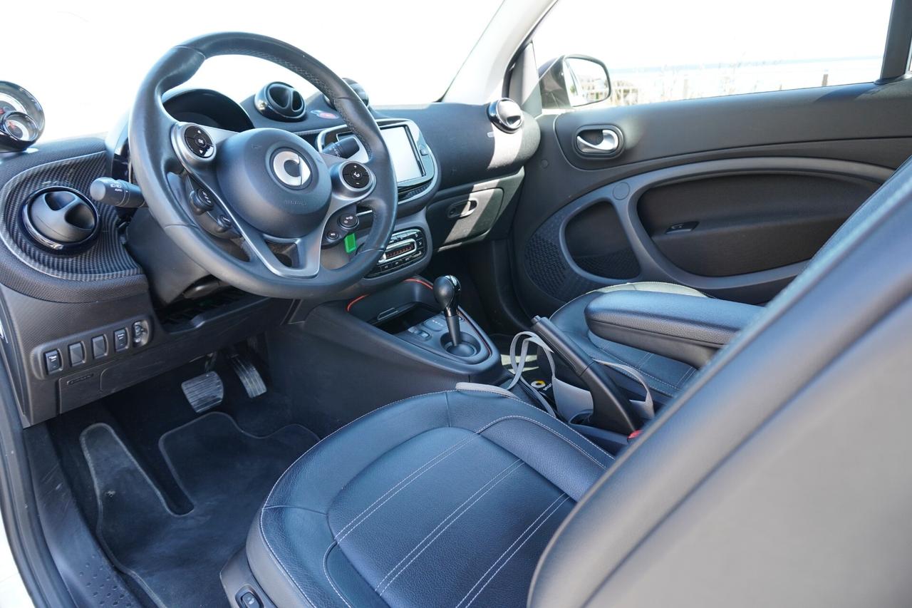Smart ForTwo EQ cabrio Passion BRABUS 2021