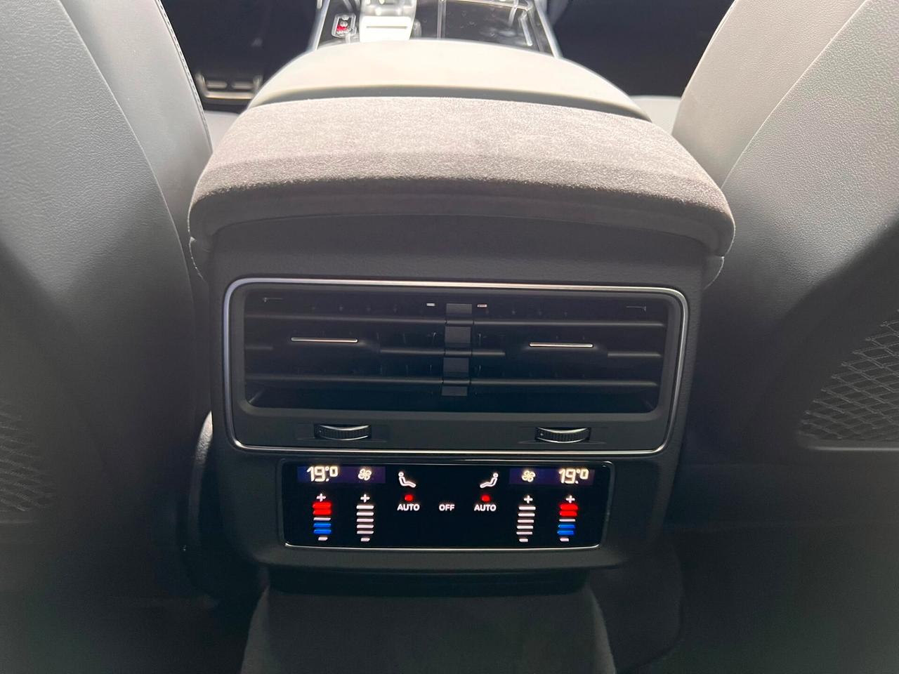 Audi RSQ8 PERFORMANCE 640CV PANORAMA HEADUP FULL