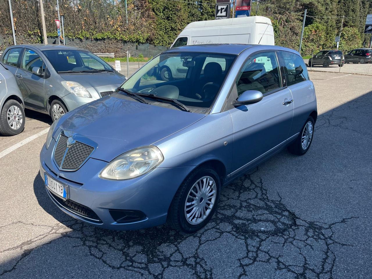 Lancia Ypsilon 1.2benzina/Euro4/60CV/neopatentato/unico proprietario