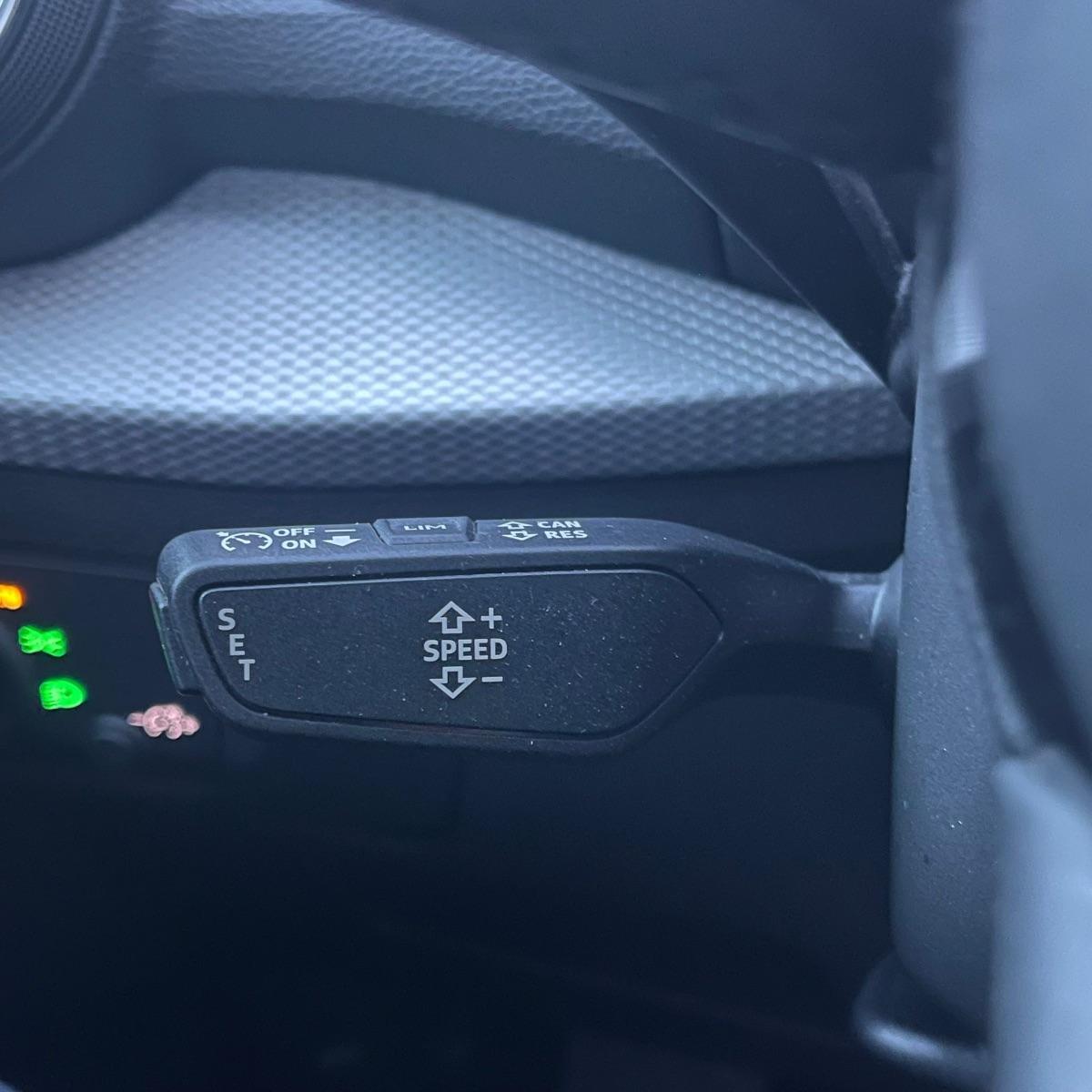 AUDI - Q2 - 30 TDI S tronic