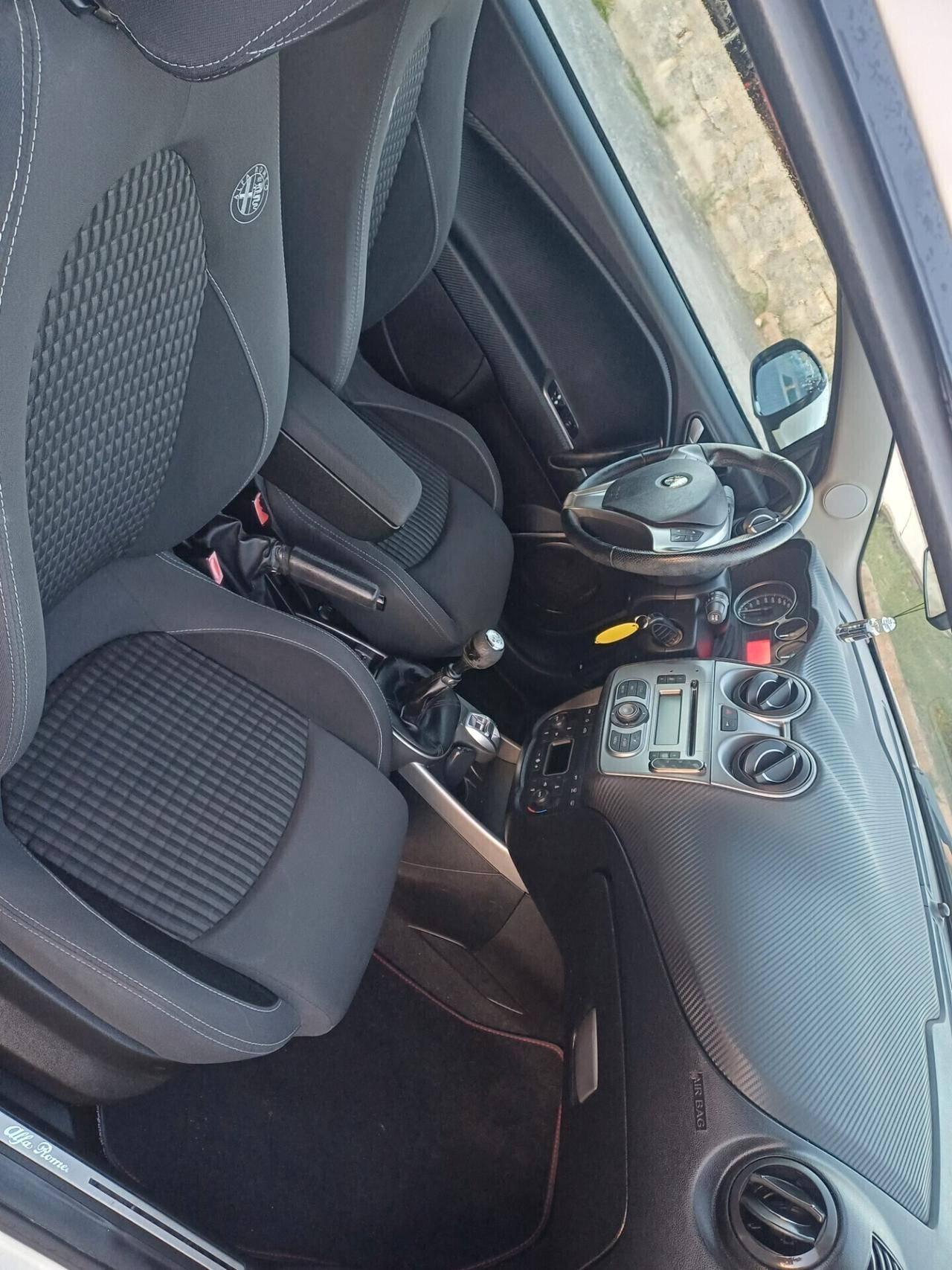 Alfa Romeo MiTo 1.3 Mjt Sport 2011