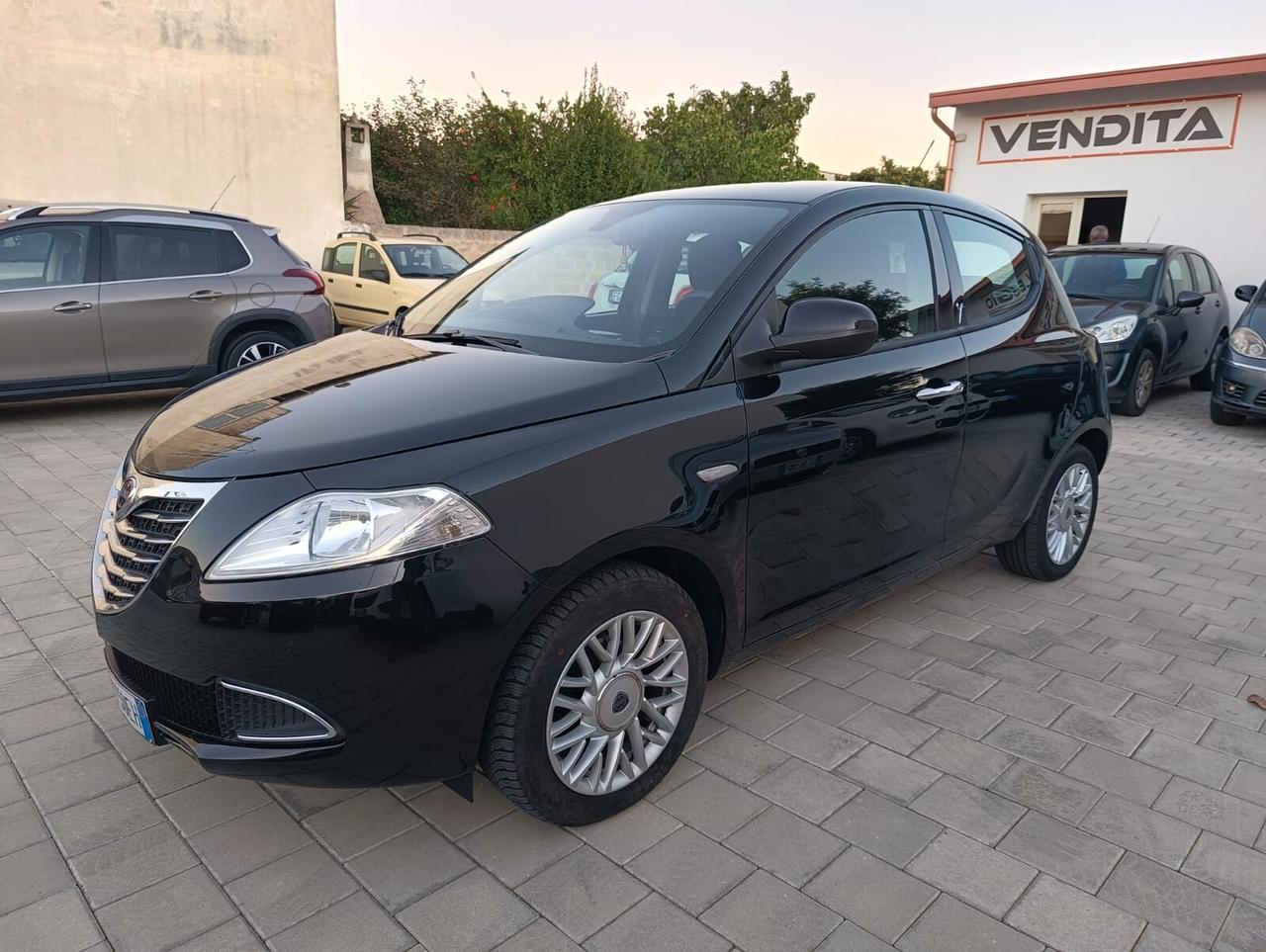 Lancia Ypsilon 1.2 Gold - anno 2015