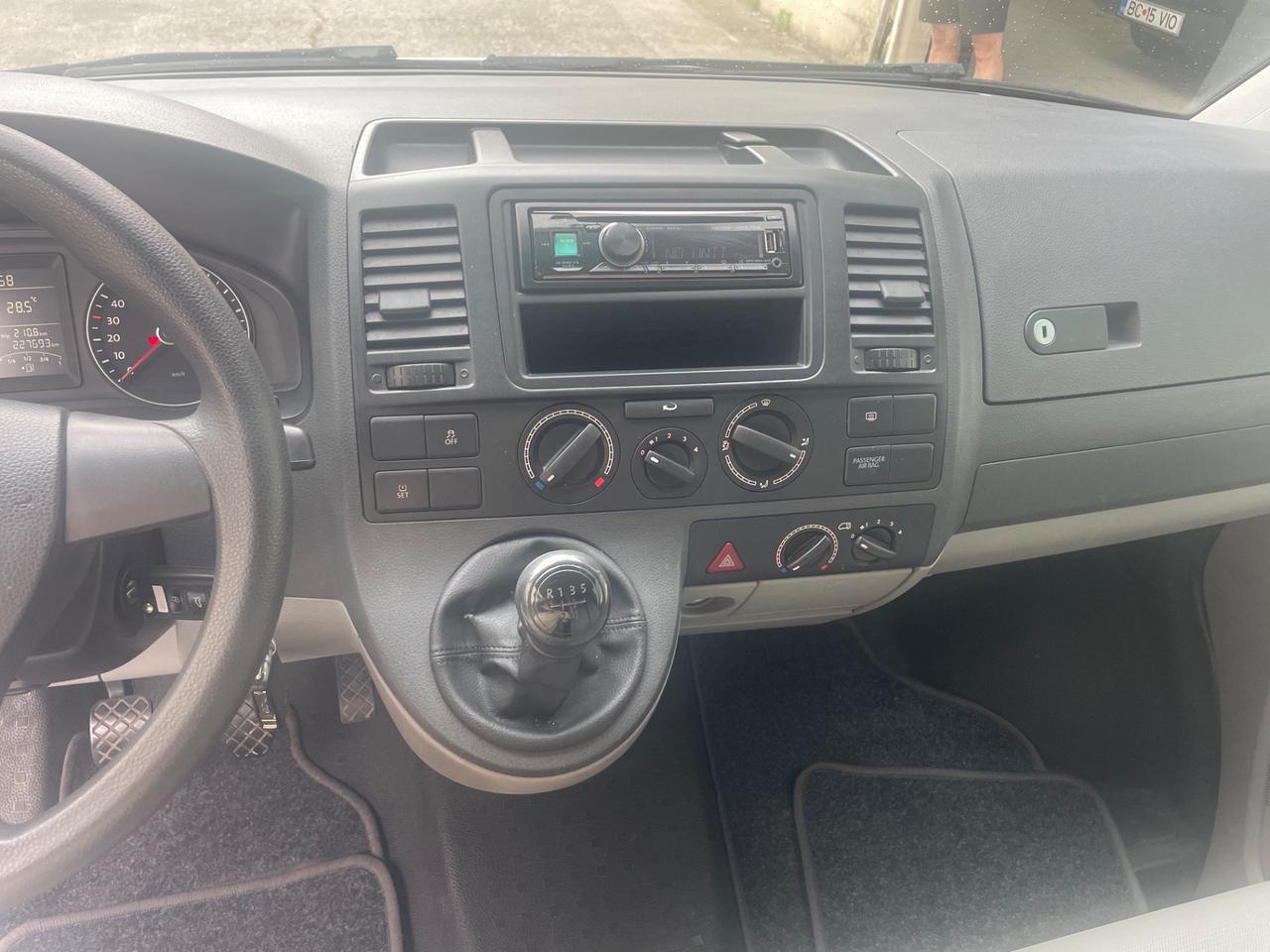 Volkswagen Transporter 2.0 TDI 102CV 8 posti #BP
