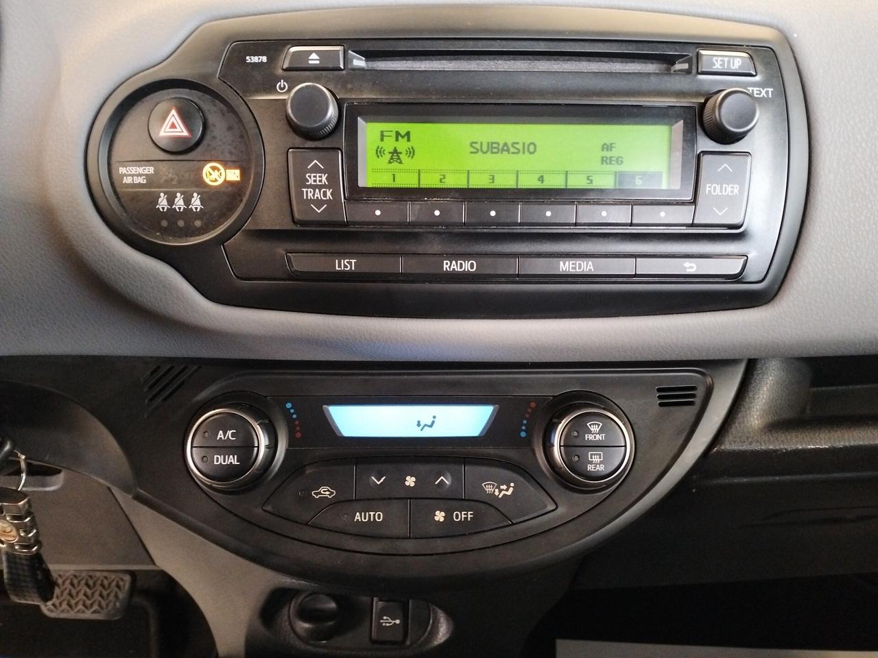 Toyota Yaris 1.5 Hybrid 5 porte Cool