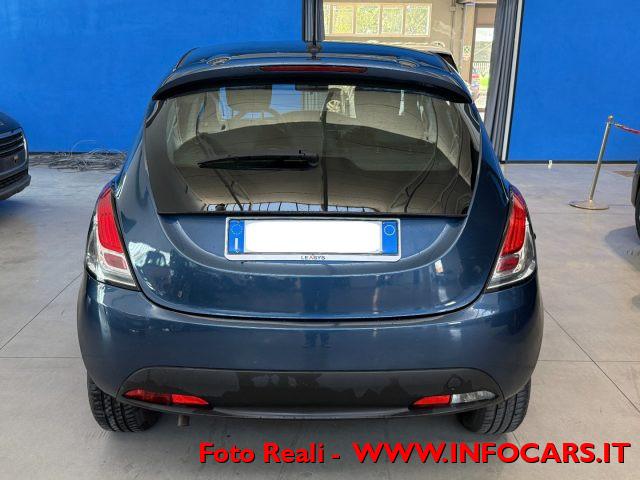 LANCIA Ypsilon Hybrid 1.0 FireFly 70 cv - PROMO