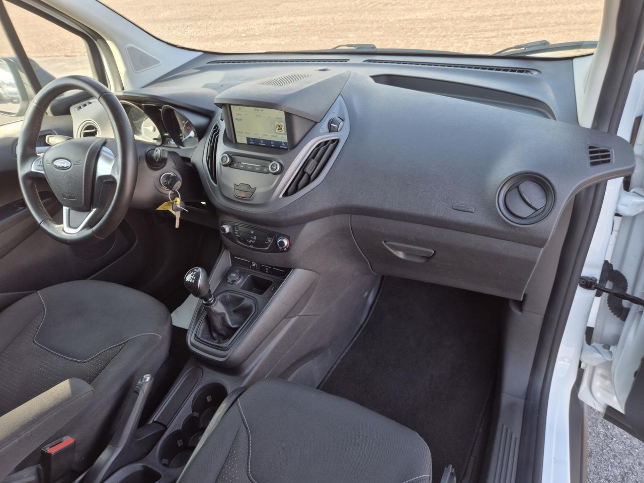 FORD TRANSIT COURIER