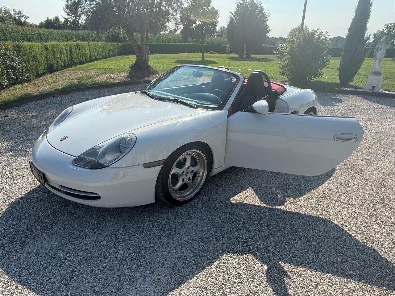 Porsche Boxster 2.5i 24V cat