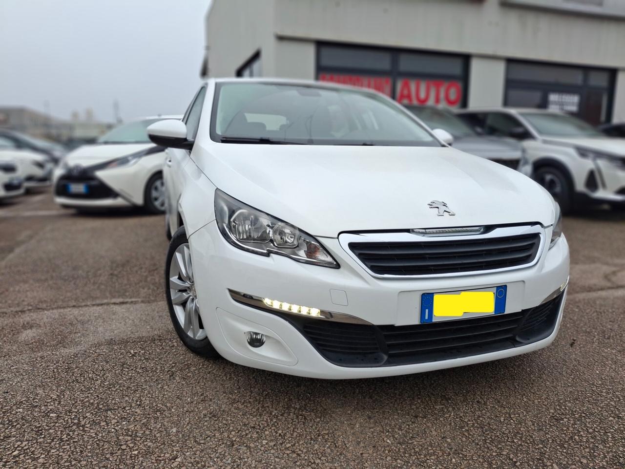 Peugeot 308 BlueHDi 120 S&S Allure