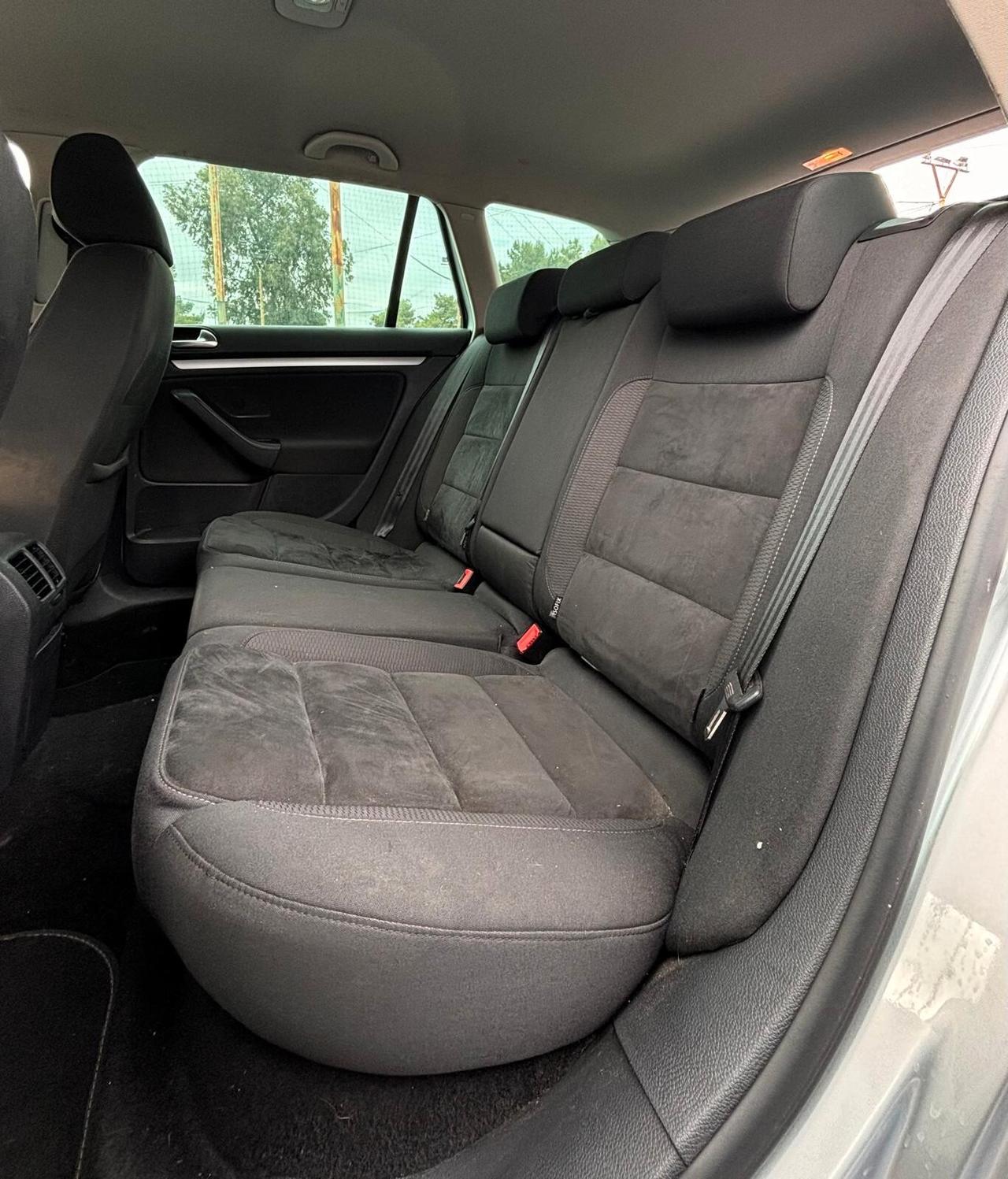 Volkswagen Golf Variant Variant1.6 TDI DPF DSG Highline