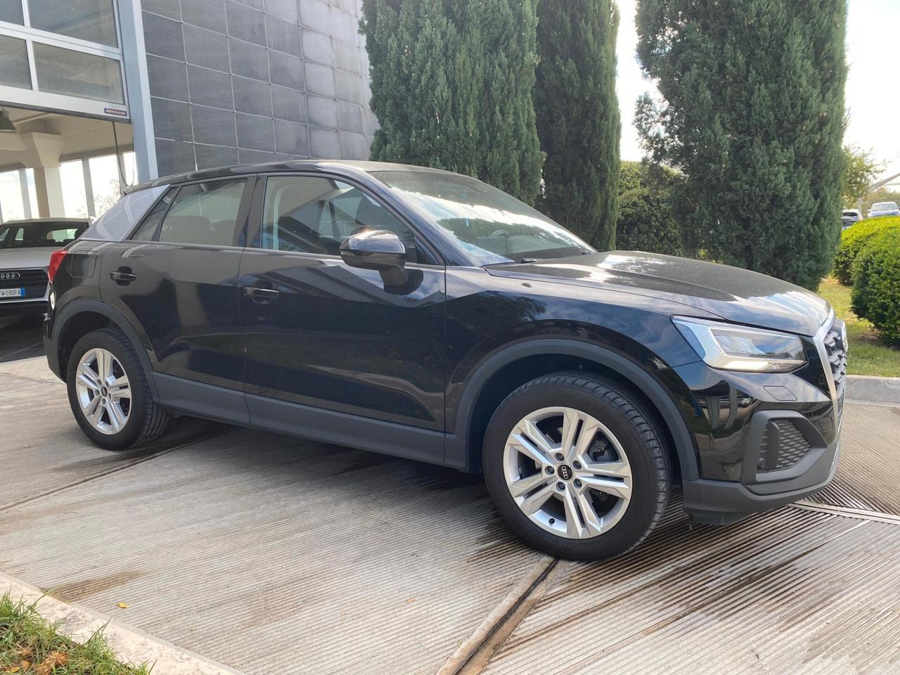 Audi Q2 35 TFSI Business
