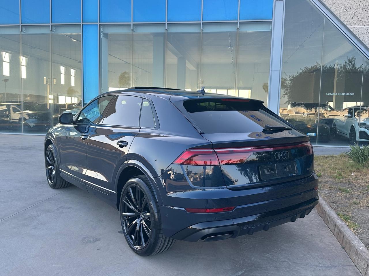Audi Q8 tdi mhev Sline possibilità noleggio no scoring