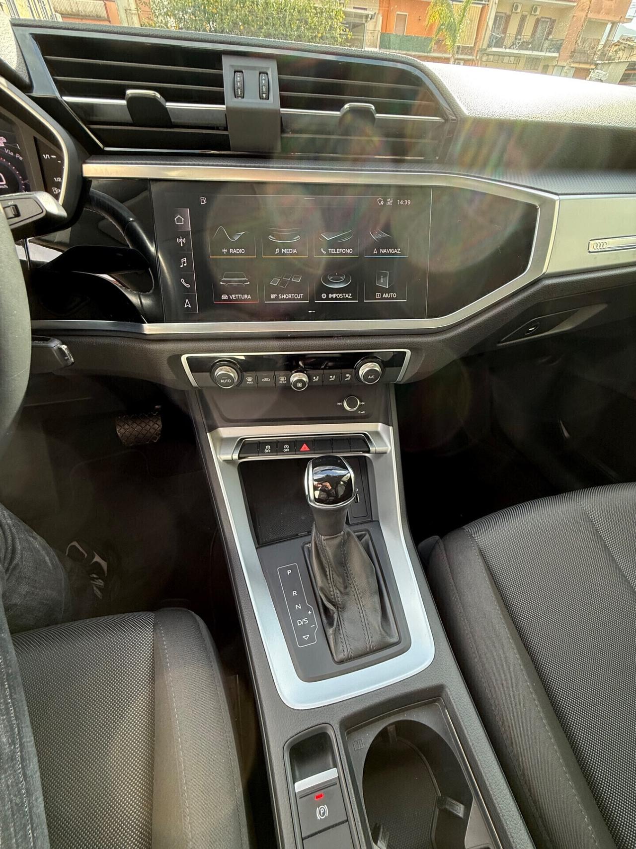 Audi Q3 35 TDI S tronic Business Advanced