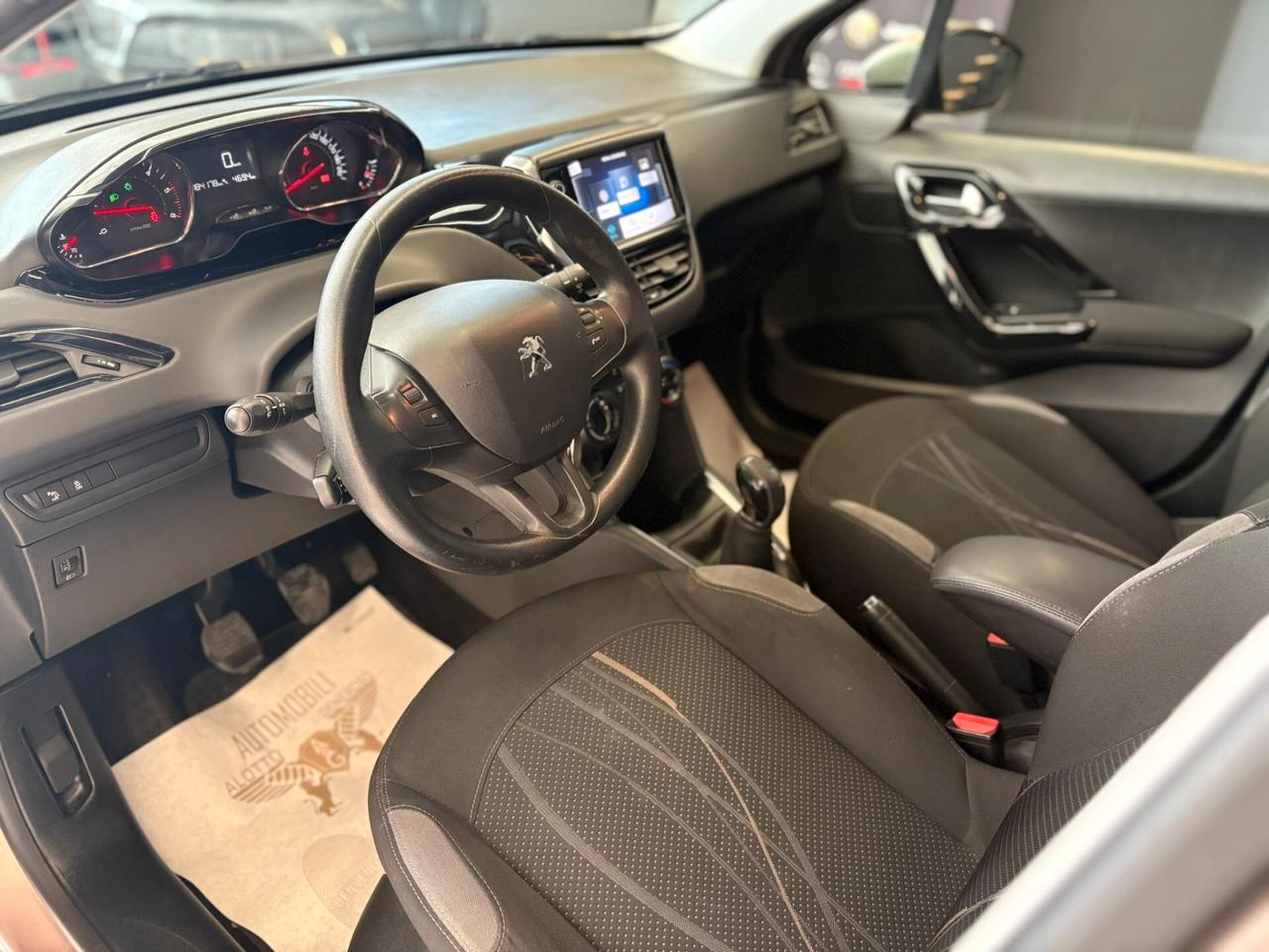 Peugeot 208 1.4 HDi 68 CV 5 porte Allure