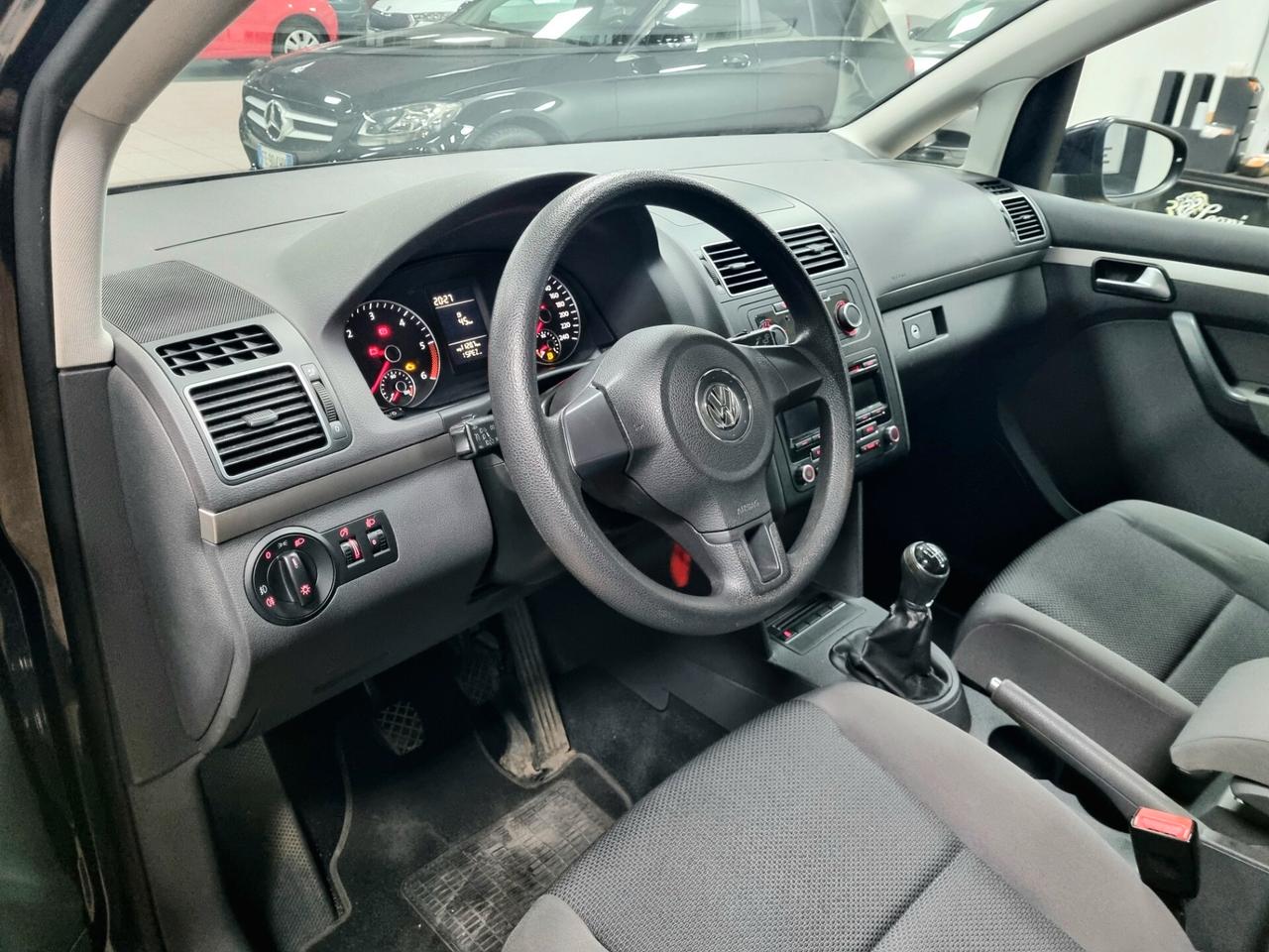 VOLKSWAGEN TOURAN 1.6 TDI 105 COMFORTLINE 7 POSTI