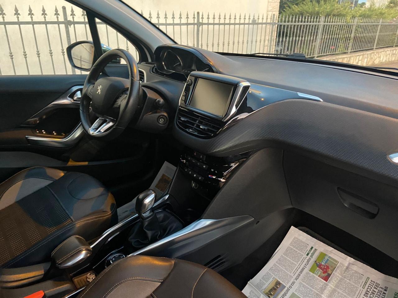Peugeot 2008 1.6 e-HDi 115 CV Stop&Start Allure