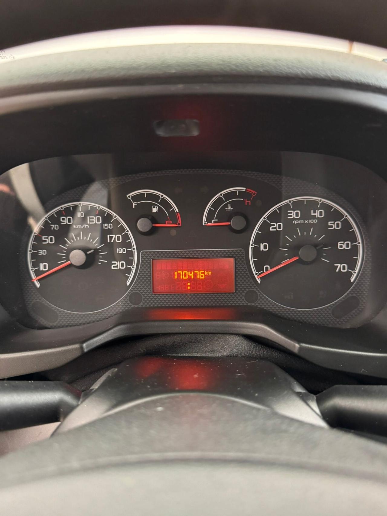 Fiat Qubo 1.3 MJT 95 CV Trekking