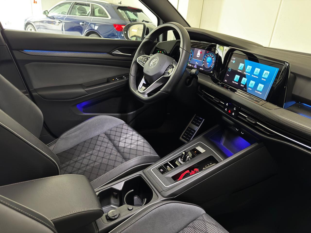 Volkswagen Golf 1.5 TSI 150 CV EVO DSG R-Line