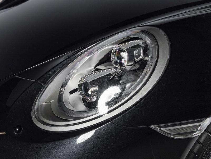 Porsche 911 991 Carrera 4 GTS Coupé 3.8 PDK