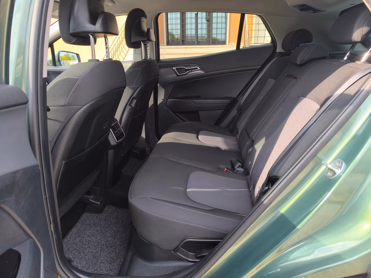 Kia Sportage 1.6 TGDi HEV AT Style