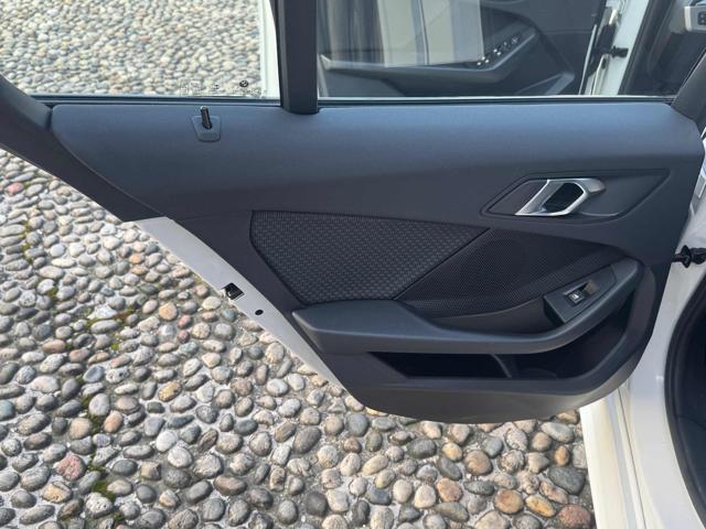 BMW 116 i 5p. Msport