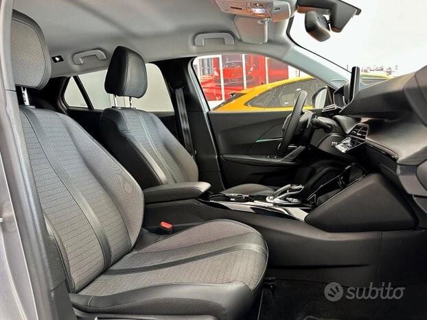 Peugeot 2008 BlueHDi 130 S&S EAT8 Allure