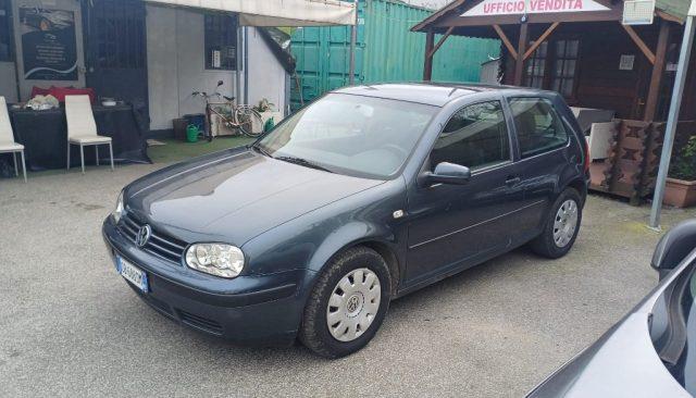 VOLKSWAGEN Golf 1.4 16V cat 3 porte