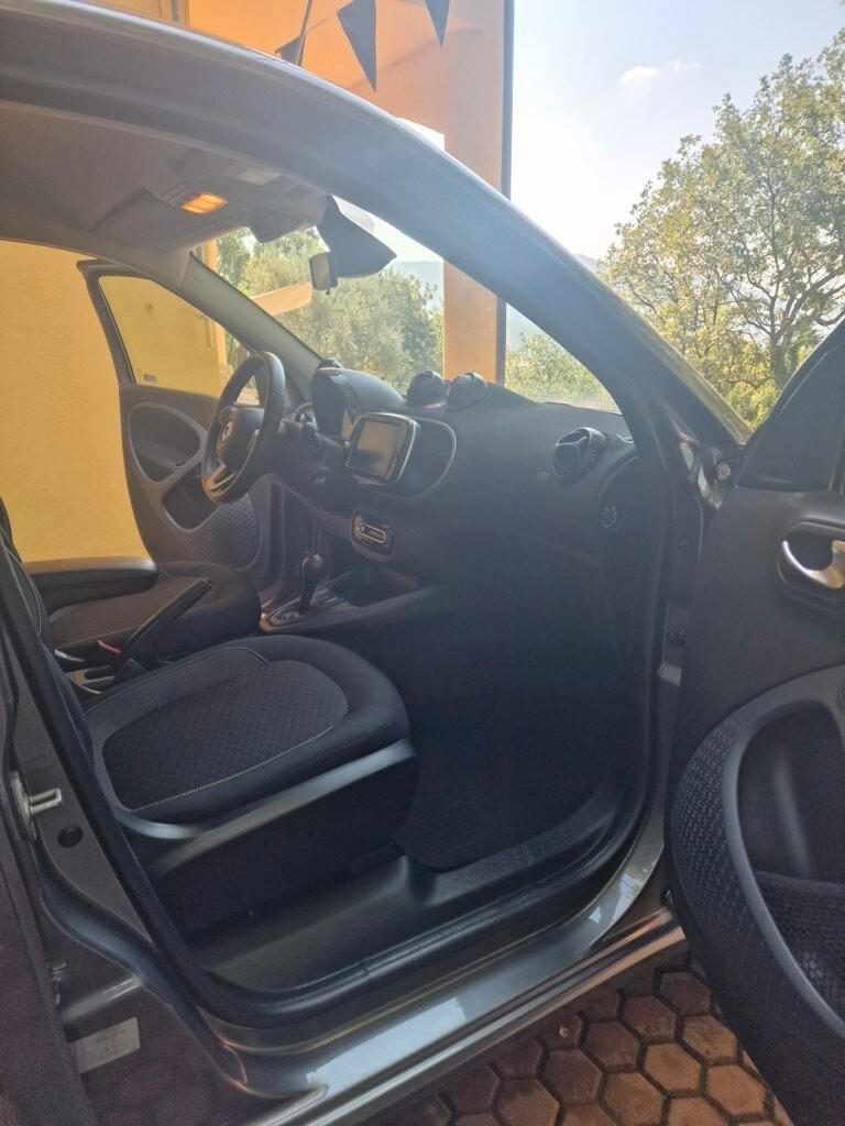 Smart ForFour EQ Passion 22 Kw ricarica veloce