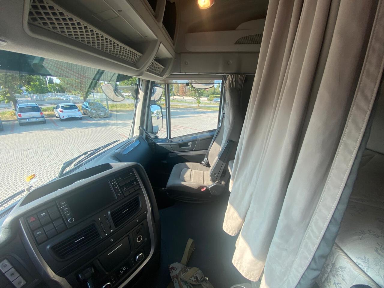 IVECO ECOSTRALIS 460 EEV HI-WAY