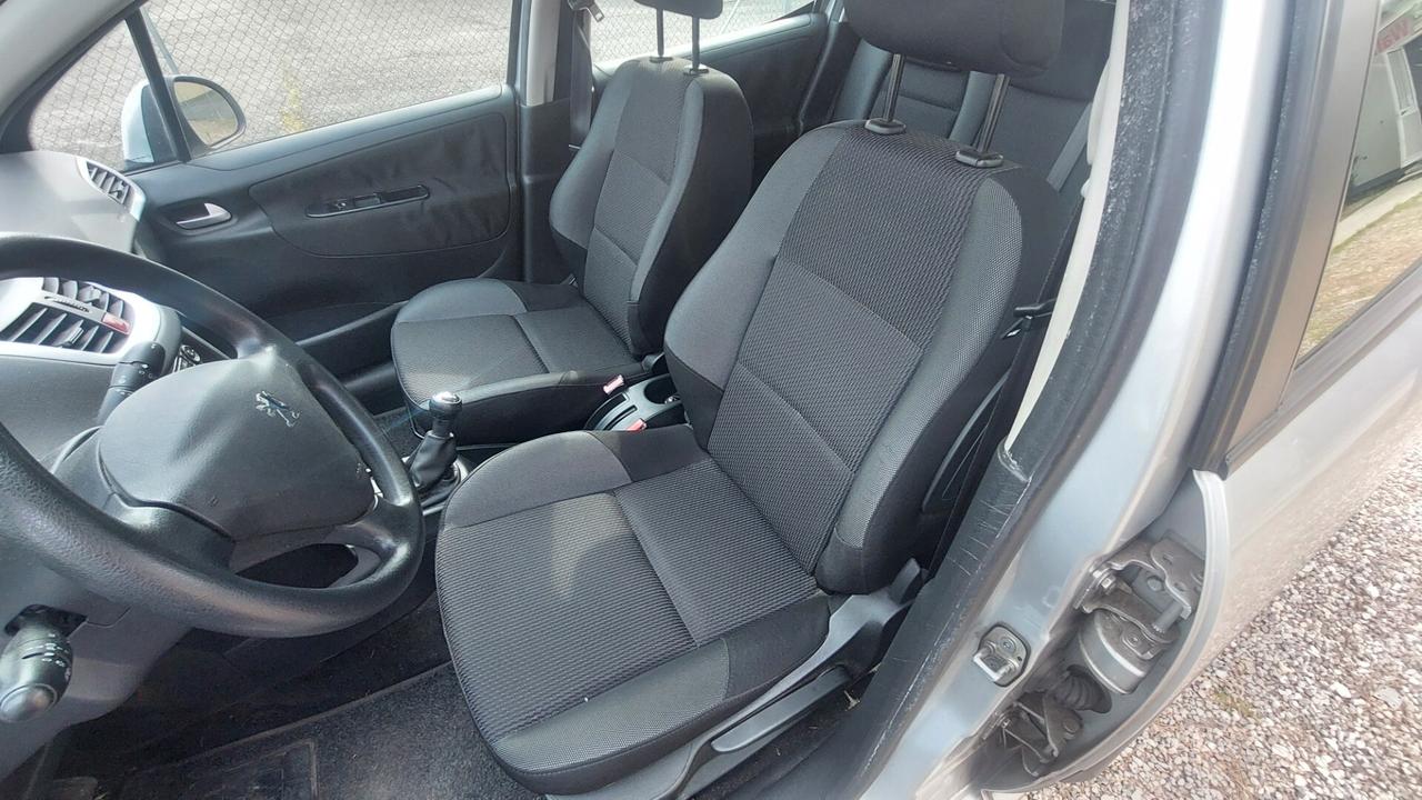 Peugeot 207 1.4 8V 75CV SW X Line ECO GPL