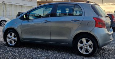 Toyota Yaris 1.3 5 porte Sol automatica