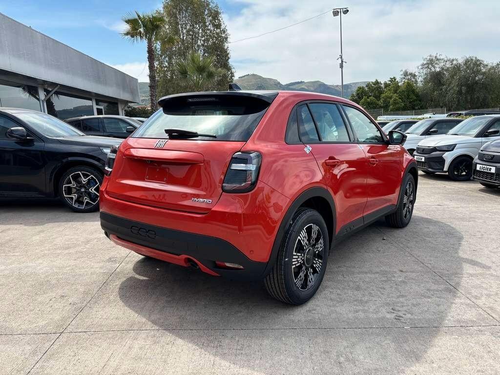 Fiat 600 Hybrid 110 CV DCT MHEV Icon KM 0 IVA ESPOSTA Tua a solo 209 Euro al mese