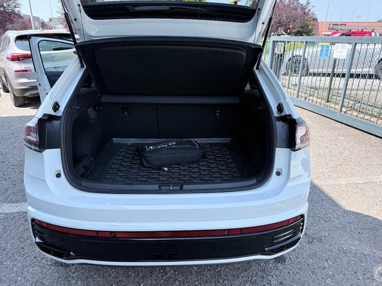 Volkswagen Taigo 1.5 tsi R-Line 150cv dsg