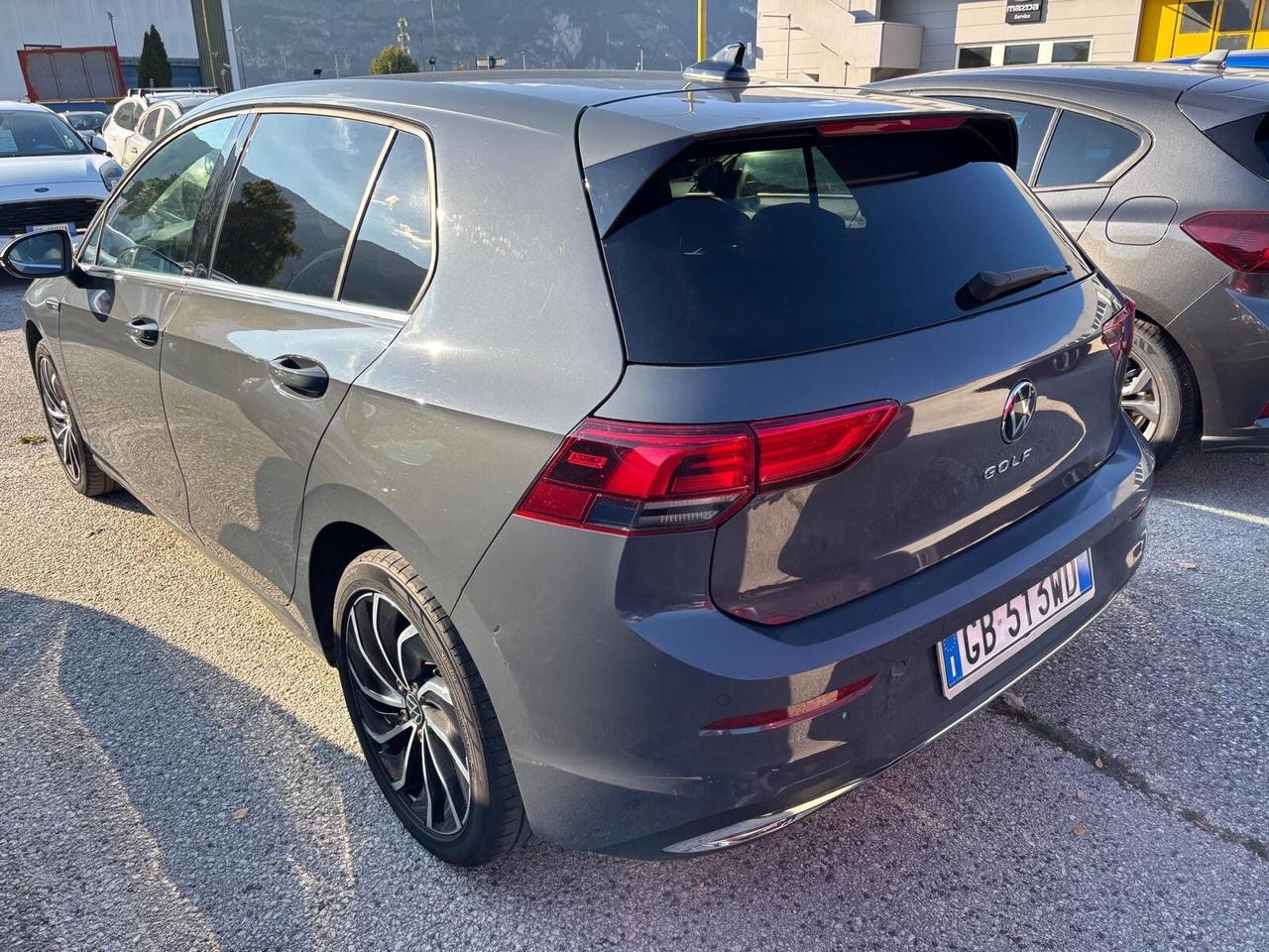 Volkswagen Golf 2.0 TDI SCR Style SI NEOPATENTATI