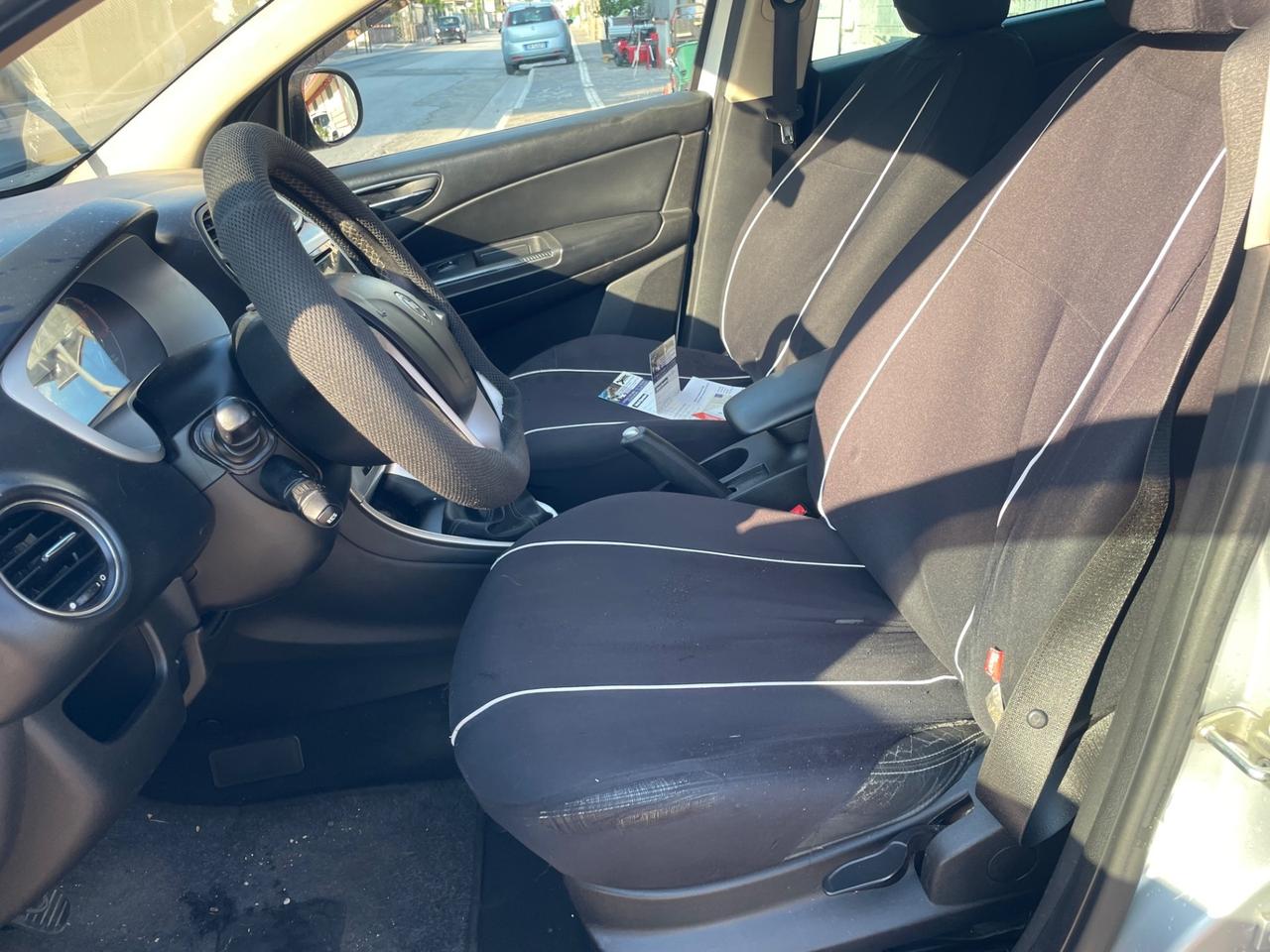 Lancia Delta 1.6 MJT DPF Gold
