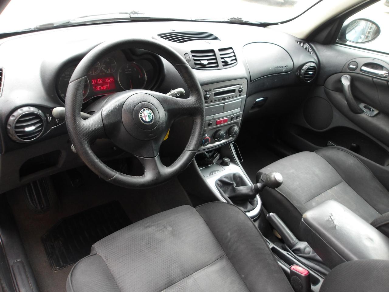 Alfa Romeo 147 5 Porte 147 5p 1.9 jtd Distinctive 120cv