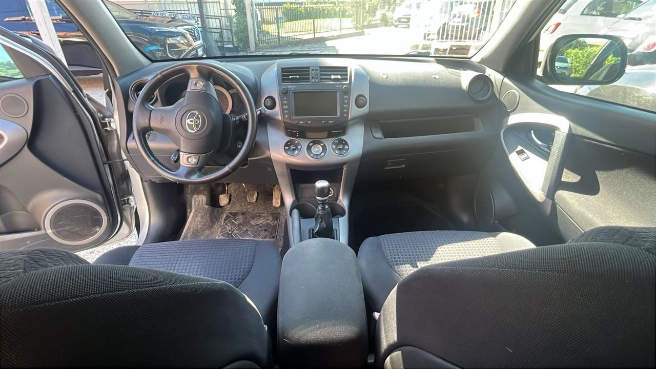 Toyota RAV 4 RAV4 2.2 D-4D 177 CV Luxury