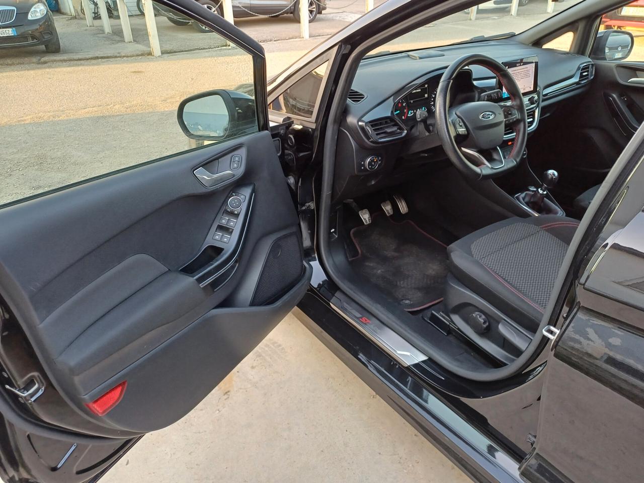 Ford Fiesta 1.0 Ecoboost 125 CV 5 porte ST-Line 2018 59MILA KM