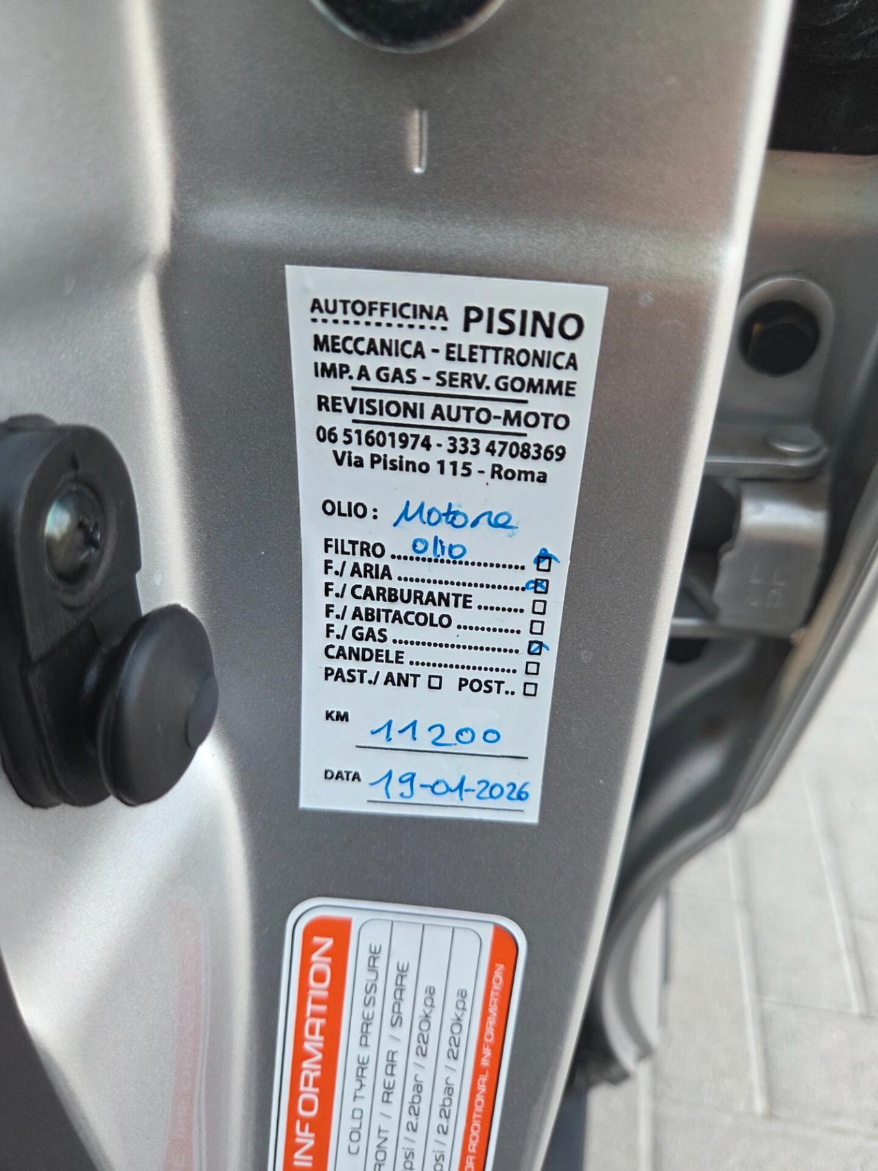 Mahindra KUV100 1.2 VVT 87cv M-Bifuel(GPL) K8